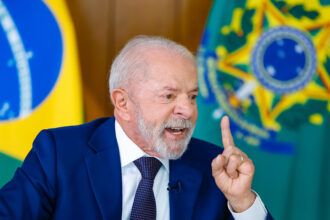 lula-diz-que-aconselhou-moraes-a-se-declarar-impedido-no-caso-master-para-preservar-biografia