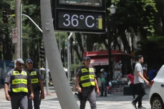 rio-entra-em-nivel-de-calor-2-com-previsao-de-ate-37°c-nesta-quarta