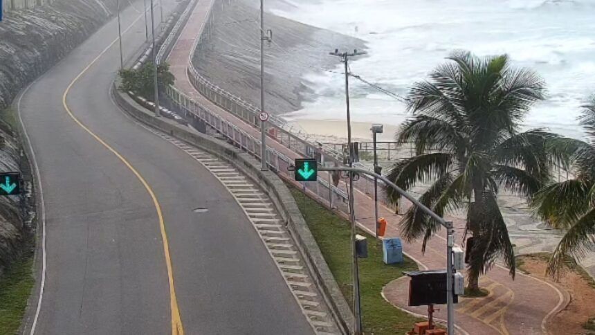 ciclovia-tim-maia-e-reaberta-apos-interdicao-por-ressaca-na-orla-do-rio