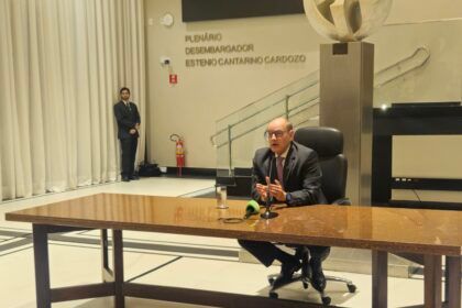 ricardo-couto-sanciona-lei-que-amplia-prazo-de-carencia-de-financiamentos-para-municipios