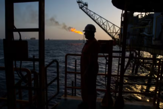 preco-do-petroleo-cai-abaixo-de-us$-100-com-tregua-no-oriente-medio