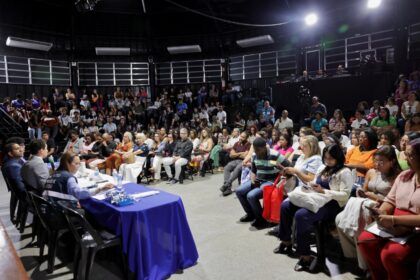 comissao-de-educacao-leva-audiencia-a-zona-oeste-e-retoma-encontros-fora-da-camara