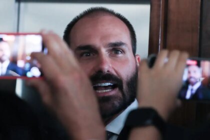 moraes-marca-depoimento-de-eduardo-bolsonaro-em-processo-no-stf