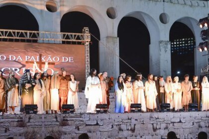 auto-da-paixao-de-cristo-nos-arcos-da-lapa-chega-a-48a-edicao