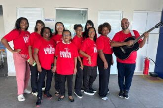 coral-do-hospital-ferreira-machado-emociona-pacientes-com-acao-especial-de-pascoa