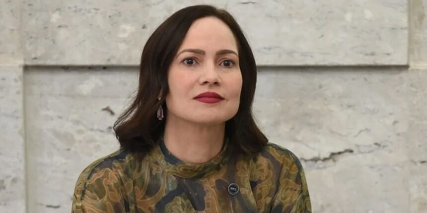 nova-presidenta-do-inss-quer-recuperar-confianca-no-orgao
