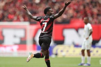 athletico-se-impoe-em-casa-e-bate-a-chapecoense-com-autoridade