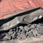 fiscais-apreendem-100-toneladas-de-combustivel-industrial-em-itaguai