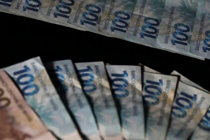 divida-publica-federal-cai-2,34%-em-marco-e-volta-aos-r$-8,6-trilhoes