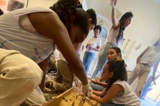 acao-educativa-leva-estudantes-ao-universo-da-arqueologia-no-museu-historico