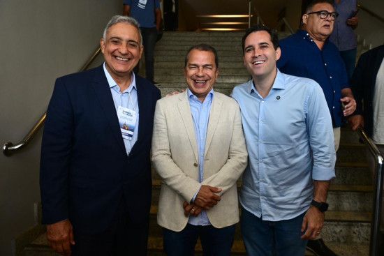 frederico-paes-se-reune-com-outros-prefeitos-em-defesa-dos-royalties-do-petroleo