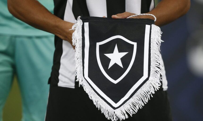 botafogo-anuncia-fim-de-importante-contrato-do-futebol-do-clube-–-esporte-news-mundo