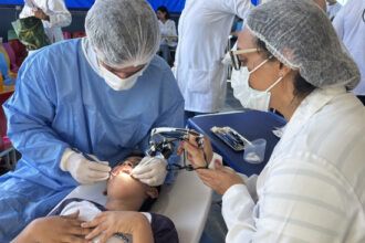 dia-b-da-saude-bucal-estreia-consultorio-movel-em-escola-municipal-de-serrinha