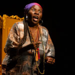 comedia-“querida-mamae”-chega-a-campos-com-atriz-vencedora-do-premio-shell