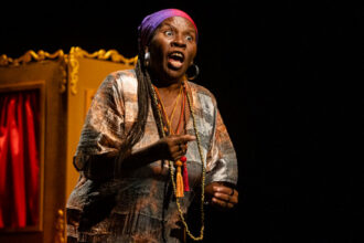 comedia-“querida-mamae”-chega-a-campos-com-atriz-vencedora-do-premio-shell