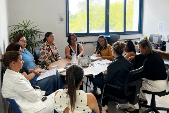 secretaria-de-educacao-reune-comissao-para-atualizacao-do-regime-interno