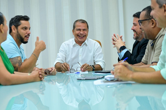 prefeito-anuncia-processo-seletivo-da-assistencia-social-com-236-vagas