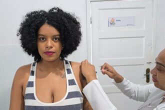 saude-orienta-gestantes-sobre-atualizacao-da-caderneta-vacinal