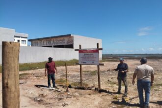 prefeitura-e-heliporto-concluem-cercamento-em-area-de-protecao-no-farol