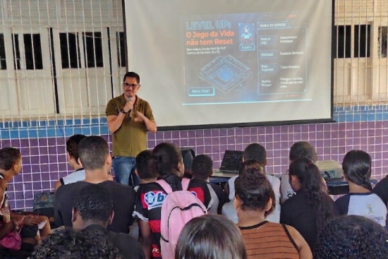 cidadania-21-leva-palestra-sobre-cyberbullying-para-alunos-da-rede-municipal