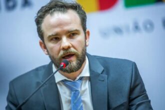 desenrola-2.0:-programa-do-governo-lula-promete-desconto-de-ate-90%-em-dividas