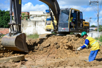 obras-do-bairro-legal-avancam-na-vila-manhaes-e-pavimentacao-sera-iniciada-em-maio