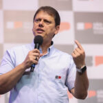 quaest:-avaliacao-do-governo-tarcisio-piora,-puxada-por-desaprovacao-entre-mulheres