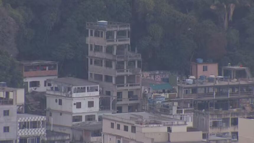 predio-de-7-andares-em-comunidade-do-leblon-acende-alerta-sobre-expansao-vertical-e-impacto-ambiental