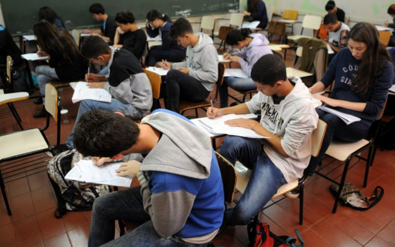 icms-educacional-e-aprovado-apos-meses-de-atraso-e-perdas-milionarias-para-municipios-do-rio
