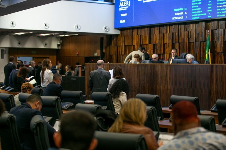 mudancas-no-regimento-da-alerj-vira-alvo-de-nova-ofensiva-do-psol-apos-criticas-indiretas-a-rodrigo-amorim