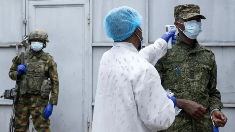 surto-de-ebola-preocupa-a-oms;-veja-as-chances-de-chegar-ao-brasil