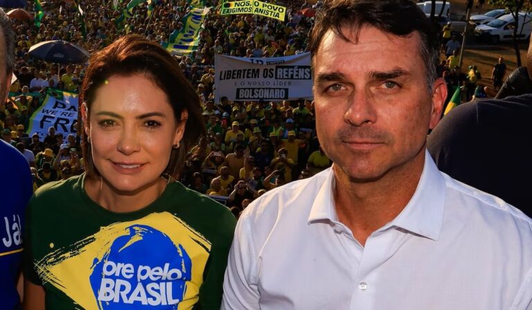 ‘alianca-com-o-mal’:-michelle-ataca-apoio-a-ciro-gomes-e-volta-a-desprezar-flavio-bolsonaro