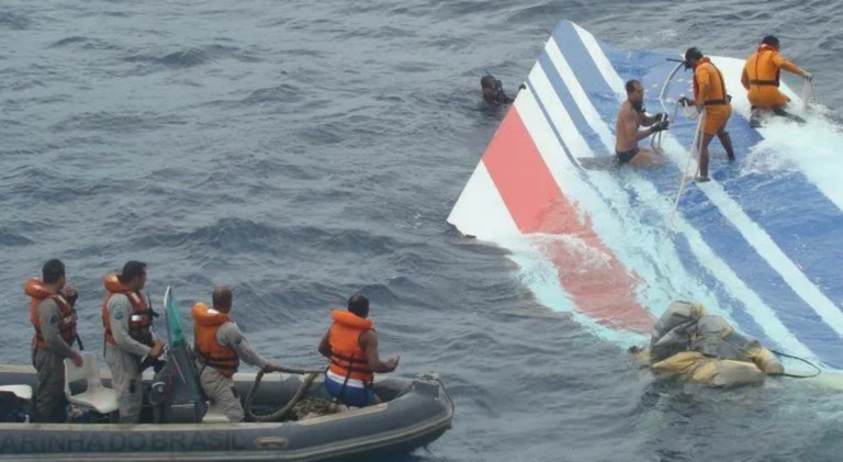 tribunal-condena-air-france-e-airbus-por-queda-do-voo-rio-paris-que-matou-228-pessoas-em-2009
