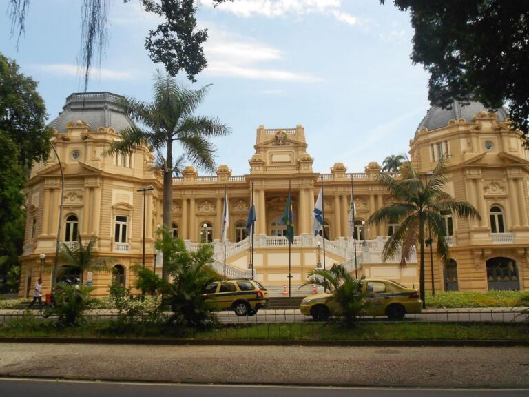 servidores-do-rio-vao-receber-parcelas-restantes-da-recomposicao-salarial,-anuncia-ricardo-couto