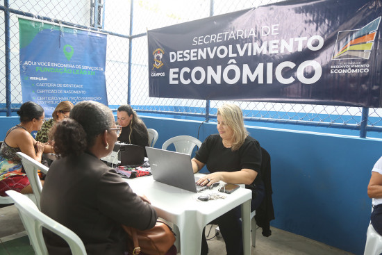 secretaria-de-desenvolvimento-economico-com-diversos-servicos-no-prefeitura-em-acao