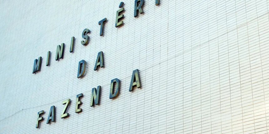 fazenda-eleva-para-4,5%-estimativa-de-inflacao-com-guerra-e-petroleo