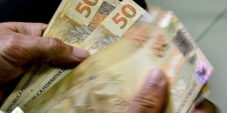 caixa-comeca-a-pagar-bolsa-familia-de-maio