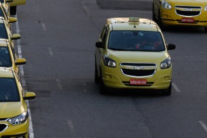 cmn-regulamenta-nova-linha-para-motoristas-de-aplicativos-e-taxistas