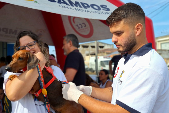 saude-leva-servicos-e-informacoes-ao-prefeitura-em-acao-no-parque-sao-jose