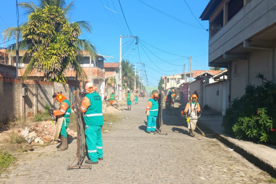 mutirao-de-limpeza-em-diversos-bairros,-avenidas-e-localidades-rurais