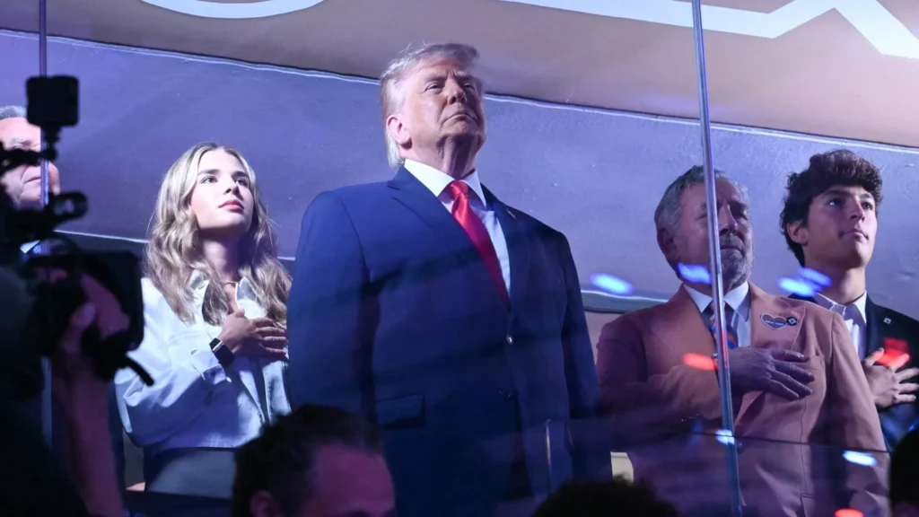 video:-trump-e-vaiado-em-nova-york-ao-aparecer-no-telao-na-final-da-nba