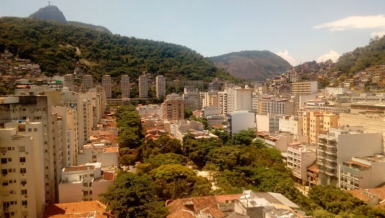 medida-aprovada-pela-camara-pode-abrir-caminho-para-predios-de-ate-11-andares-no-bairro-peixoto,-em-copacabana