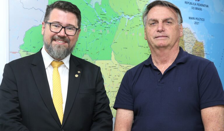 conselho-de-etica-aprova-suspensao-de-deputado-bolsonarista-por-ofensas-a-motta