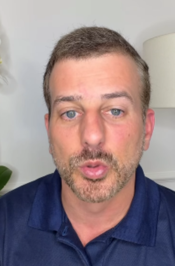 soranz-reage-apos-ser-chamado-de-‘bicha-pao-com-ovo’-e-acusa-marcelo-diniz-de-violencia-politica;-video