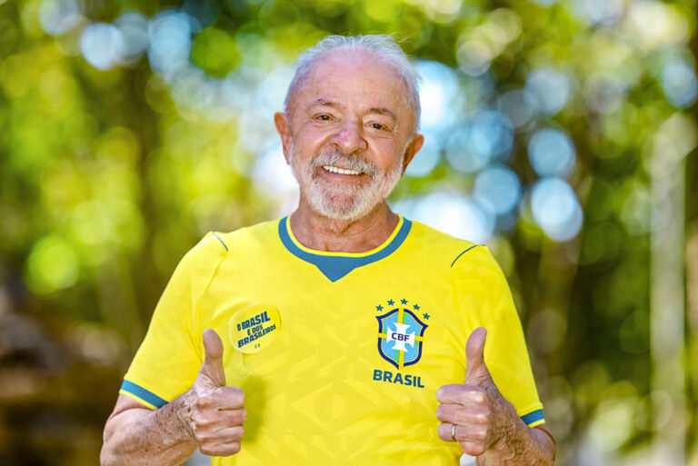 lula-lanca-jingle-de-copa-em-funk-para-disputar-simbolos-nacionais