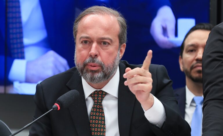 alexandre-silveira-e-citado-em-proposta-de-delacao-de-daniel-vorcaro-sobre-suposto-caixa-2-eleitoral