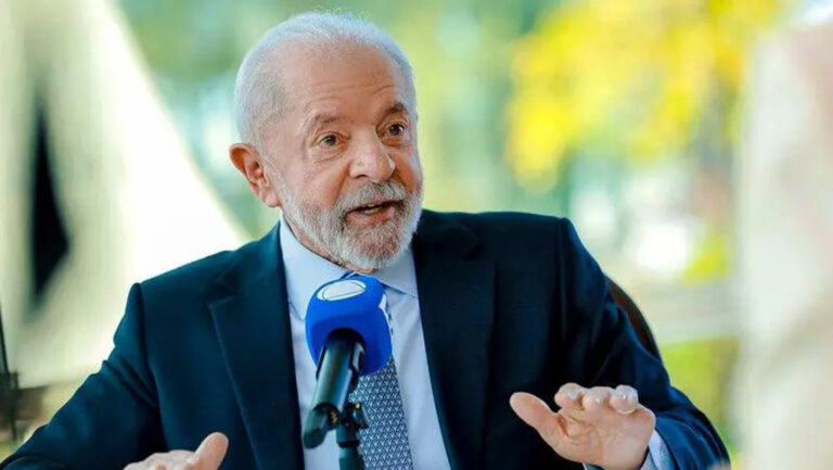 ‘nao-se-meta-nas-eleicoes-do-brasil’:-lula-reage-as-ameacas-de-trump
