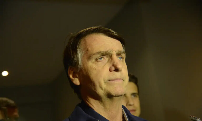 defesa-diz-que-equipe-retirou-peca-de-arma-de-bolsonaro-por-preocupacoes-com-sua-condicao-mental