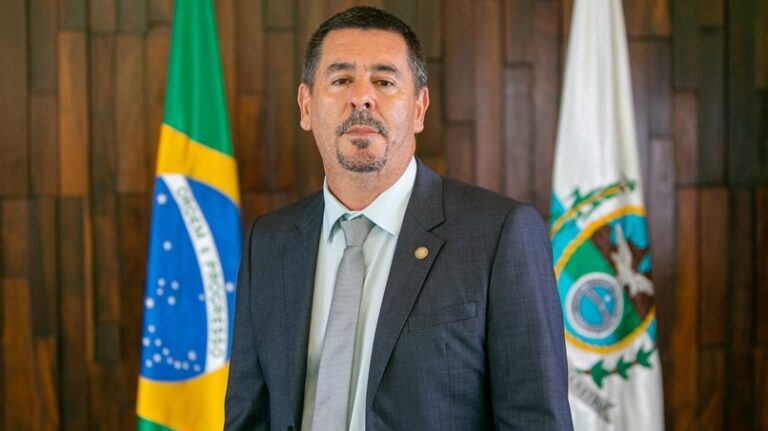 quem-e-val-ceasa,-deputado-estadual-alvo-de-operacao-do-mprj-por-suposta