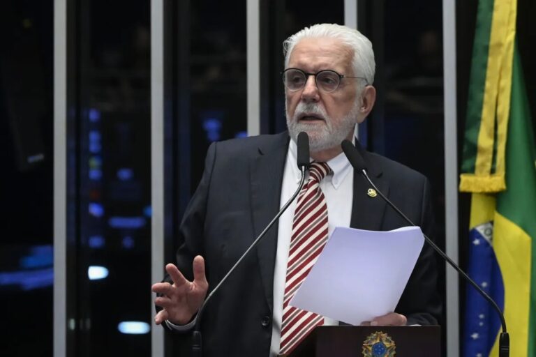 jaques-wagner-vai-sair-da-lideranca-do-governo,-dizem-petistas